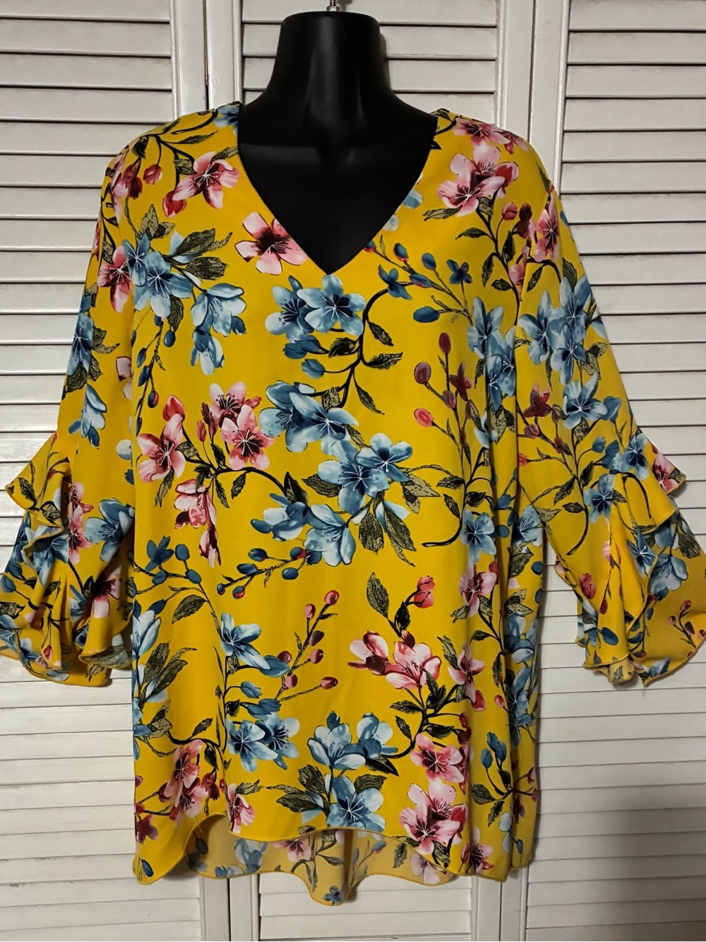 John Mark M Yellow Floral V-Neck Women’s Blouse with bell sleeves